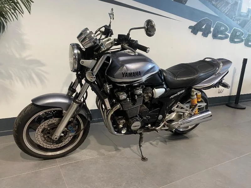 XJR 1300