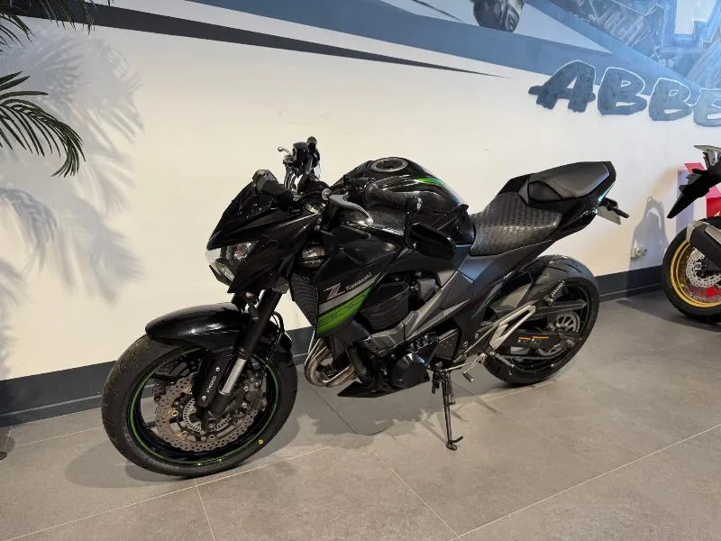 Z 800