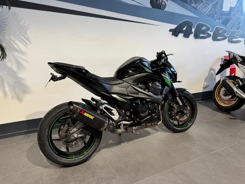 Z 800