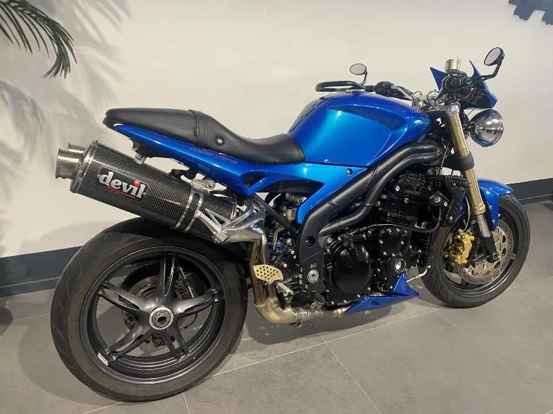 SPEED TRIPLE 1050