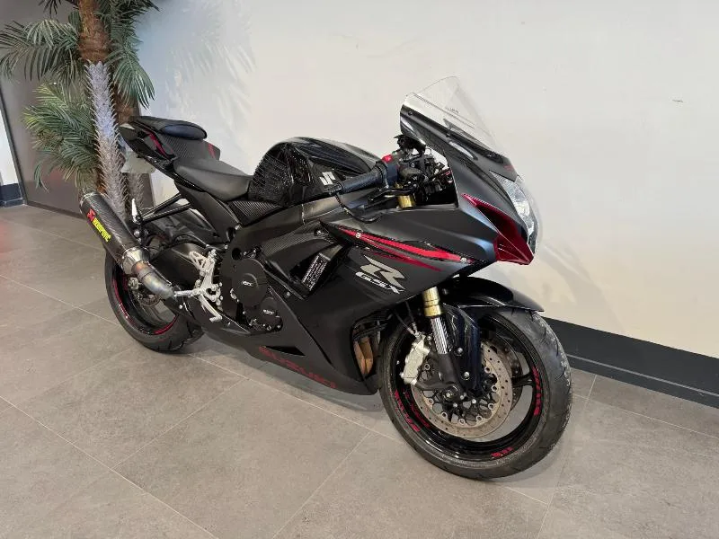 GSXR 750