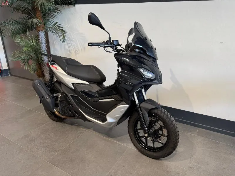 SR 125 GT