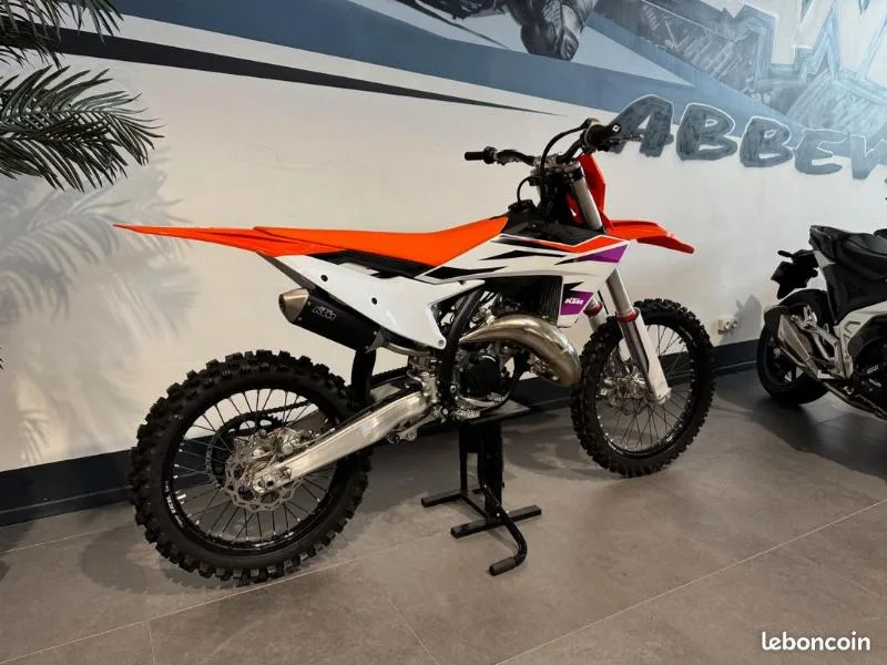 125 SX