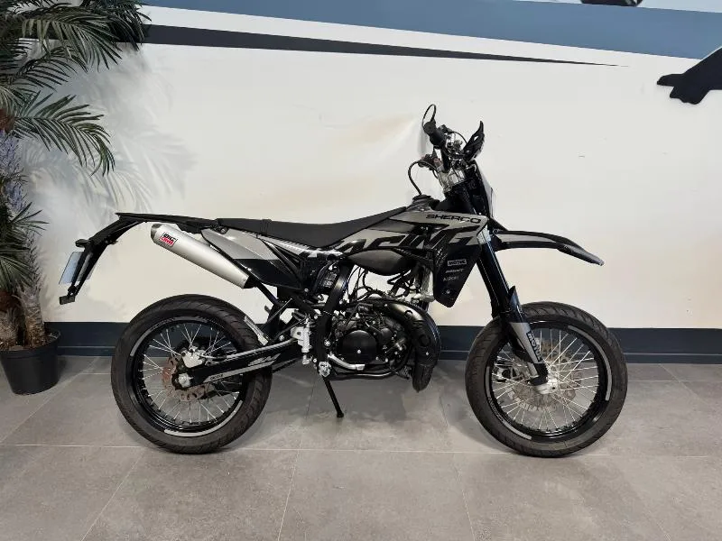 50 SM FACTORY RS