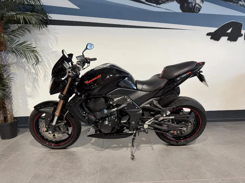 Z 750 R