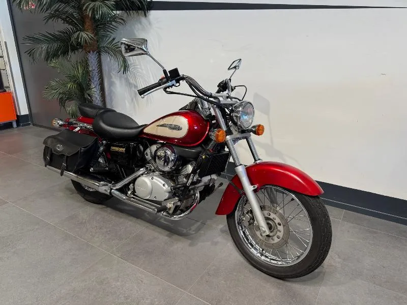 VT SHADOW 125