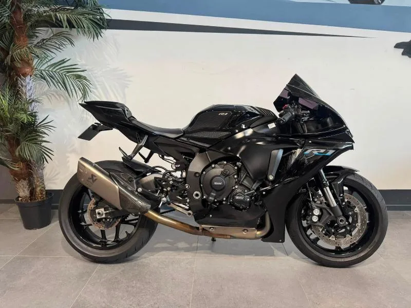 YZF 1000 R1