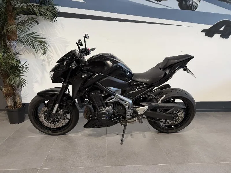 Z 900