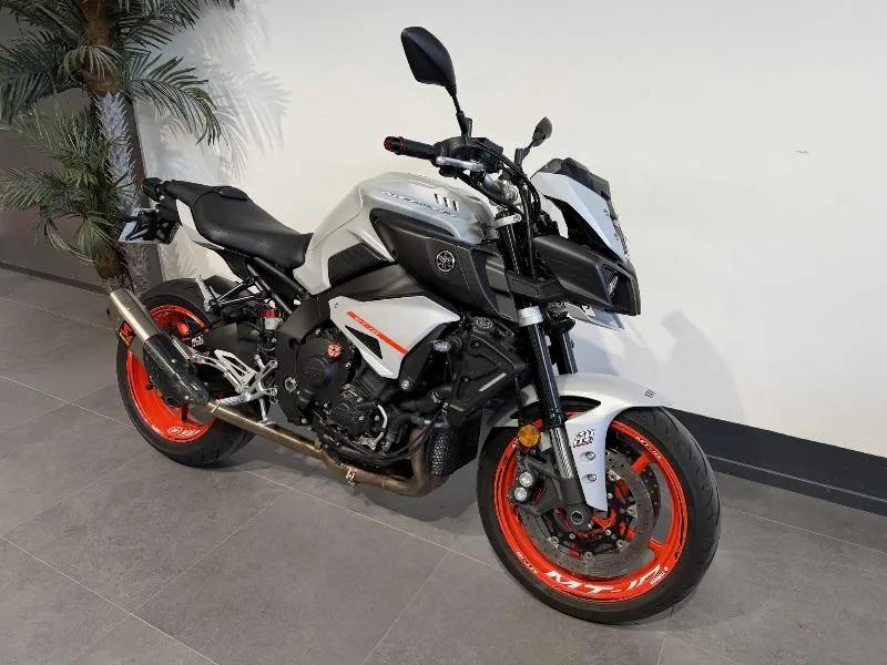 MT10