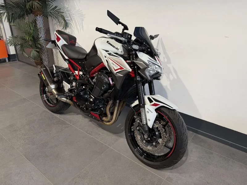 Z 900