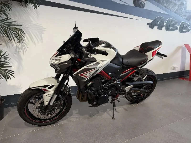 Z 900