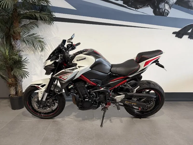 Z 900