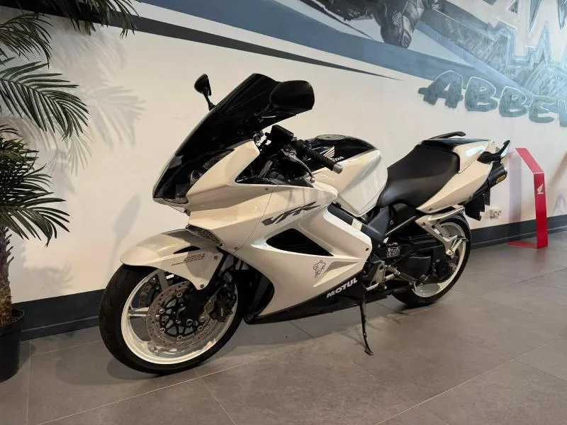 VFR 800 VTEC