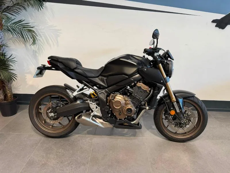 CB 650 R