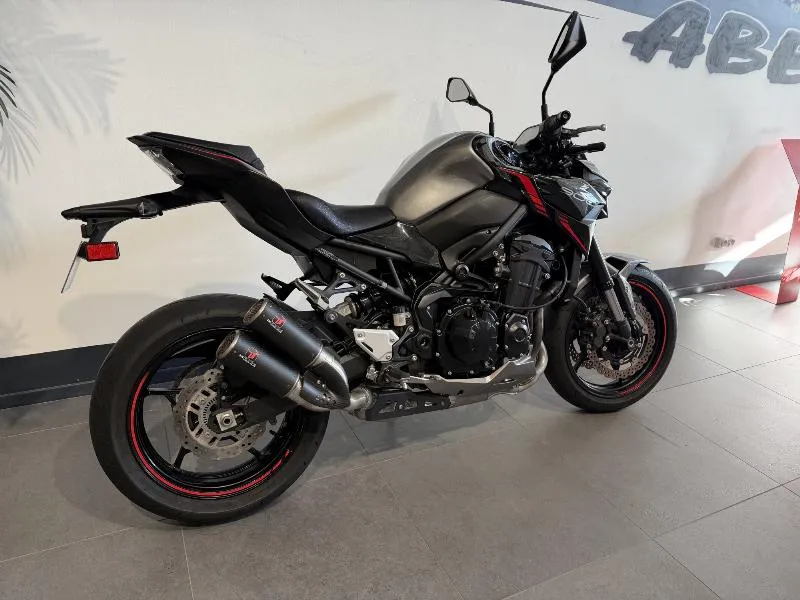 Z 900