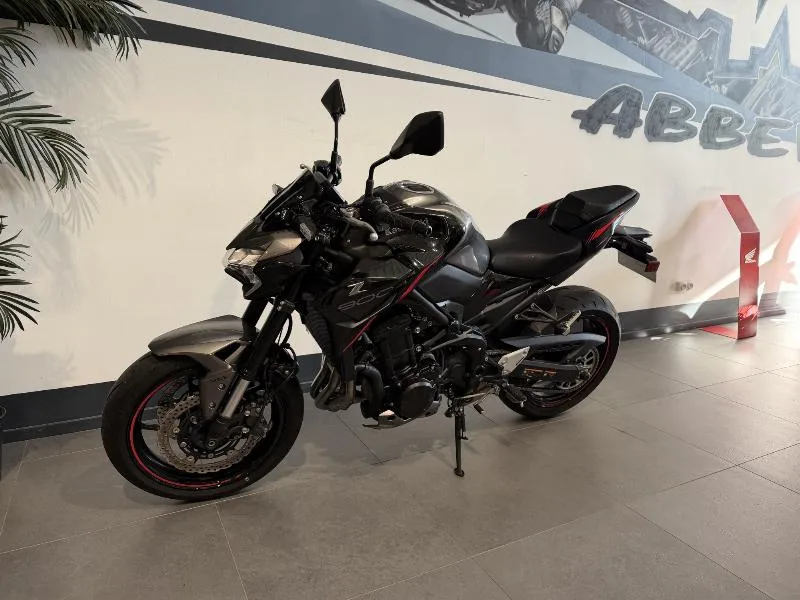 Z 900