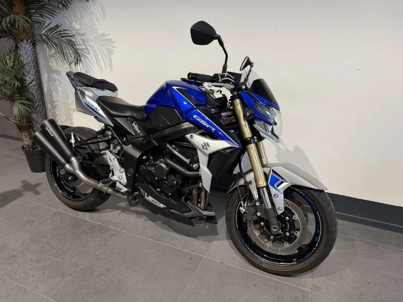 GSR 750