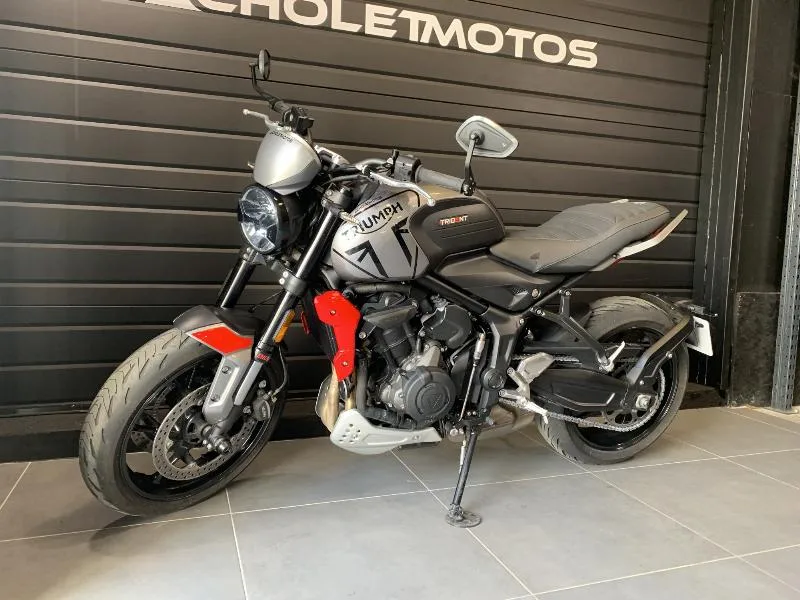 TRIDENT 660