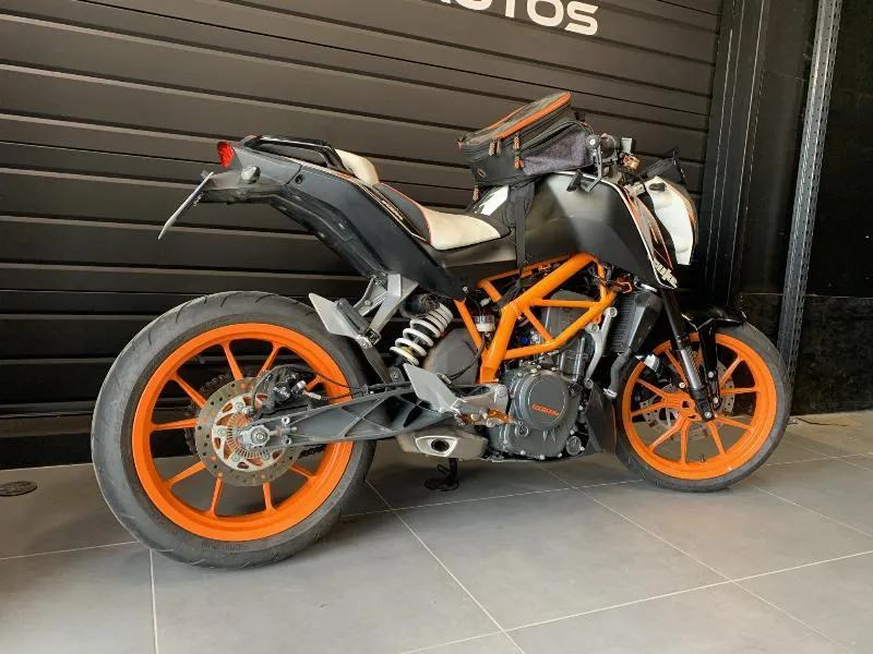 390 DUKE