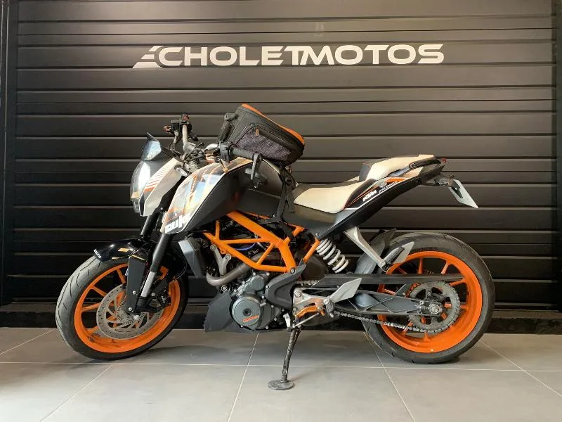 390 DUKE