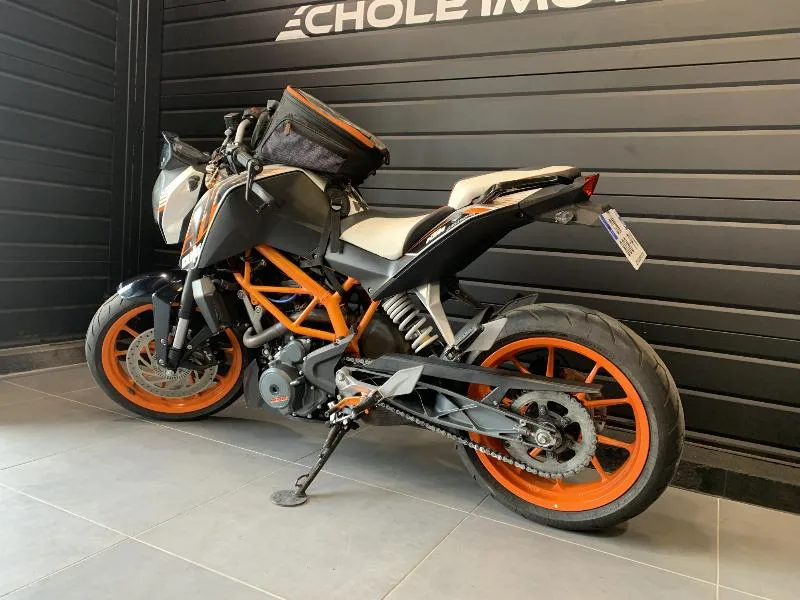 390 DUKE