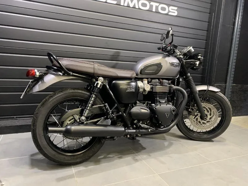 Bonneville T120 Black