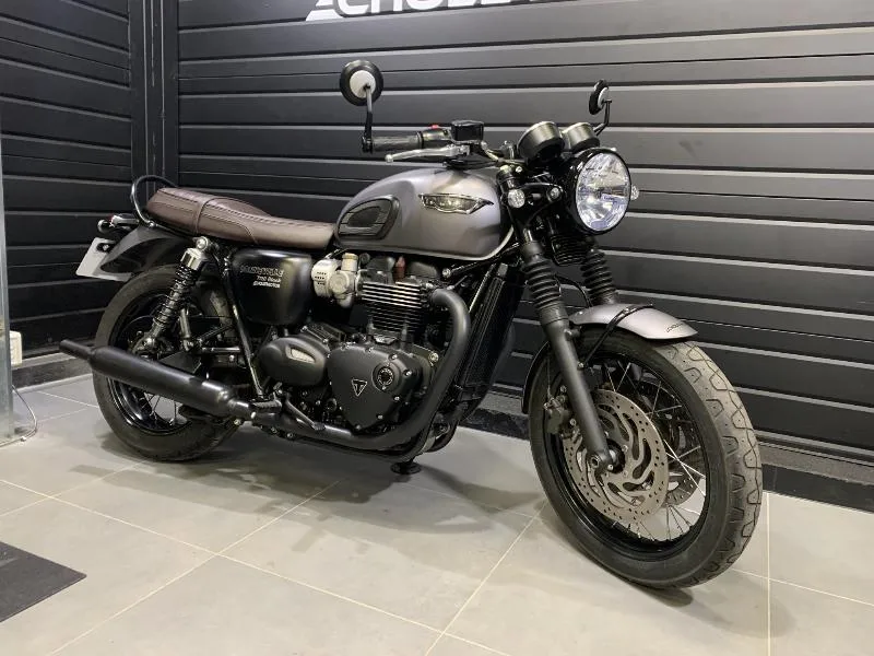 Bonneville T120 Black