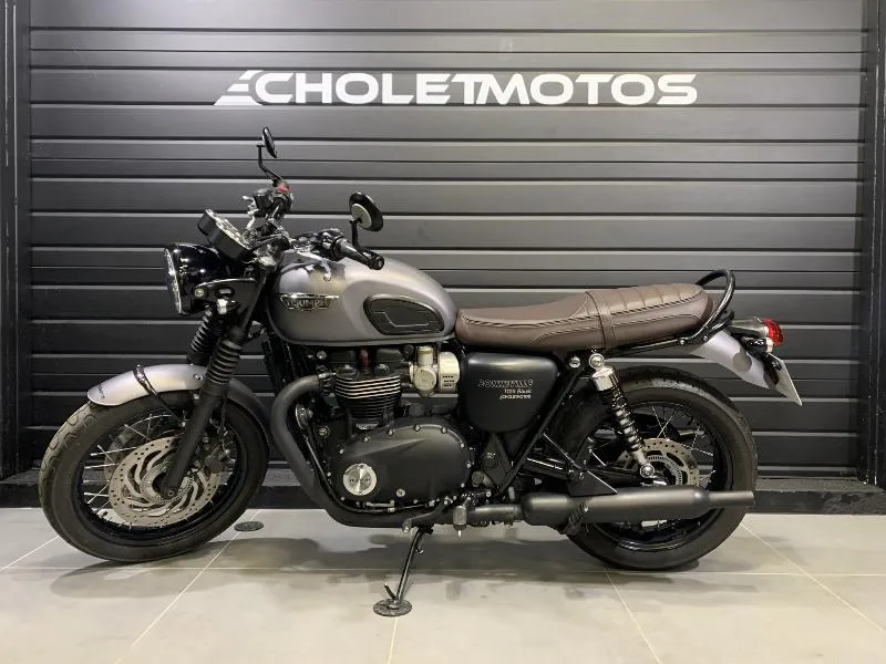 Bonneville T120 Black