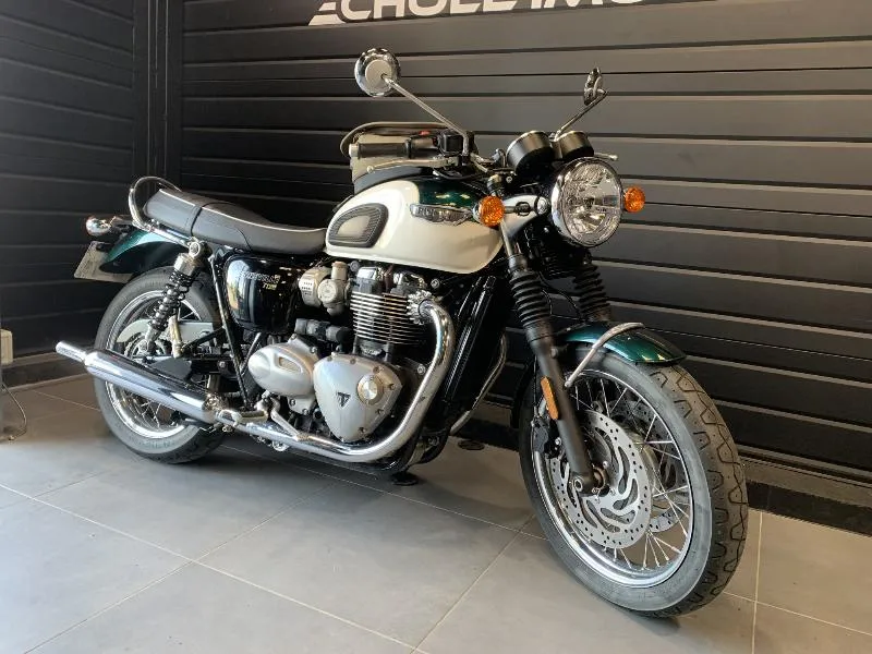 BONNEVILLE T120