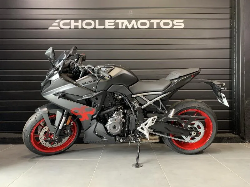 GSX8R