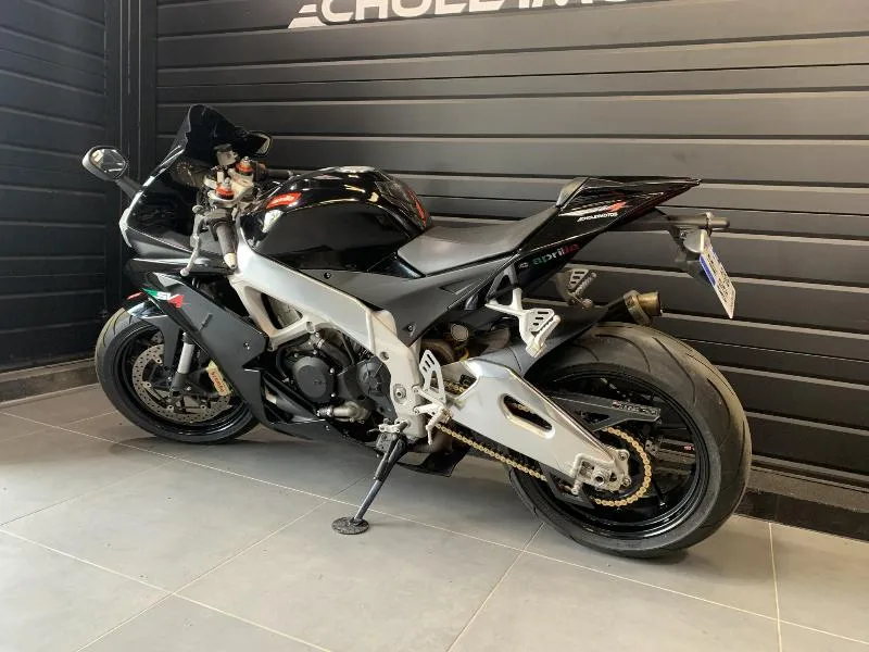 RSV4 1000