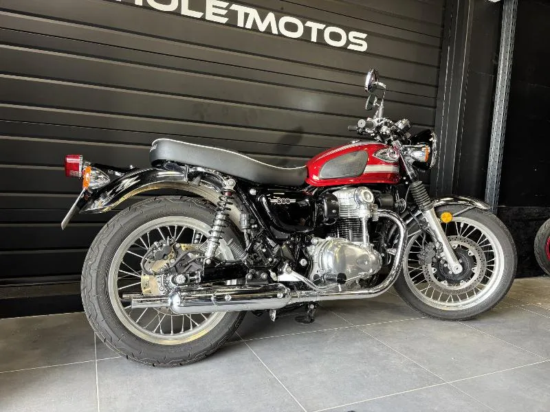 W 800