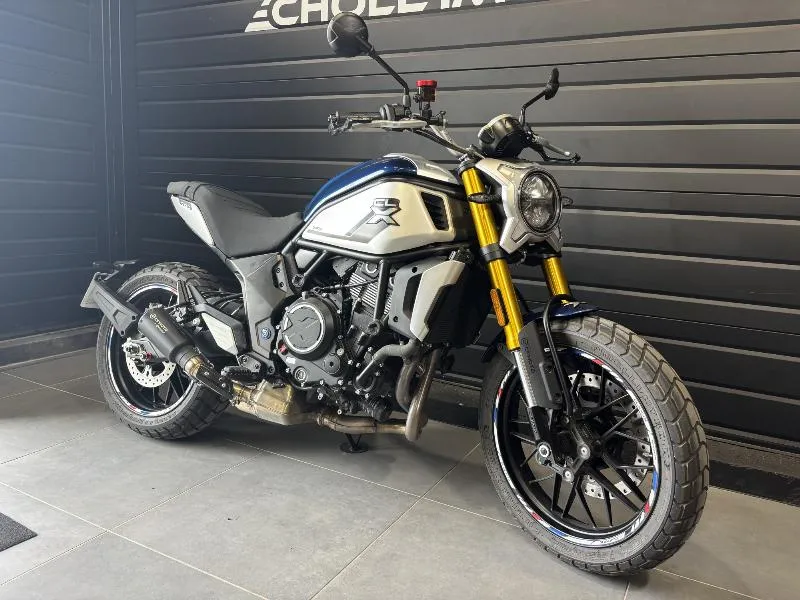 700 CLX