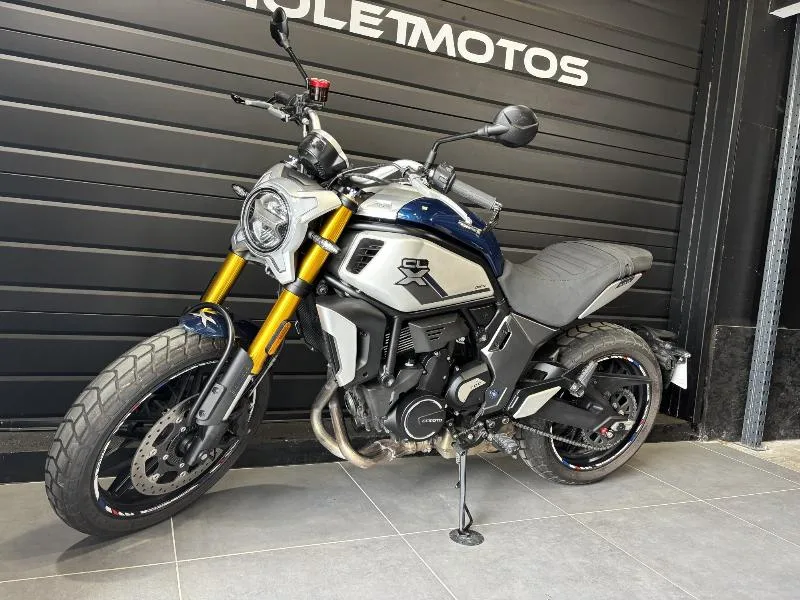 700 CLX