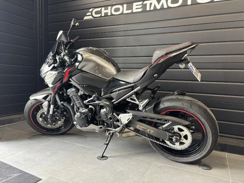 Z 900