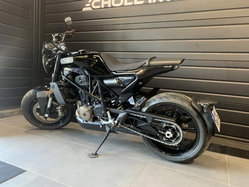 701 VITPILEN