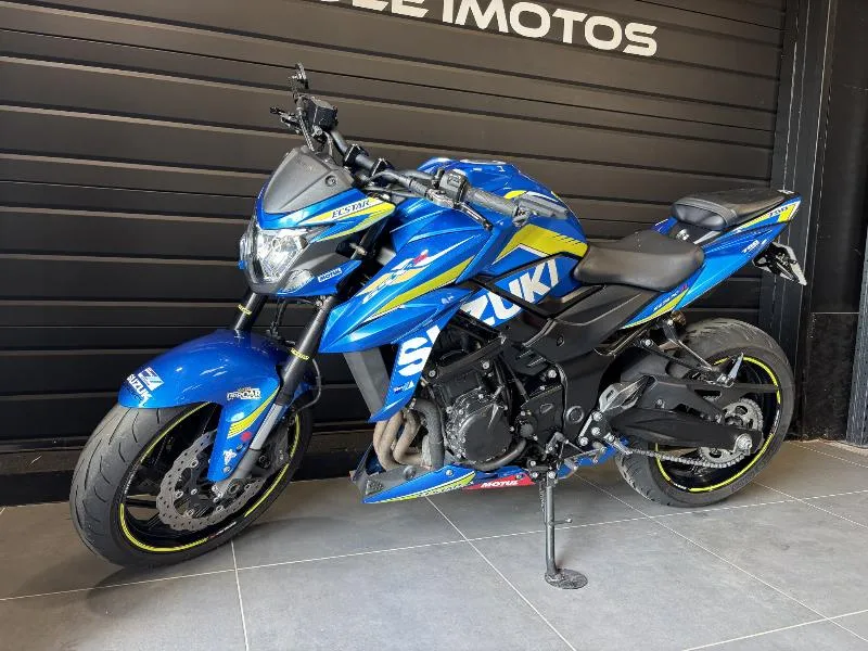 GSXS 750