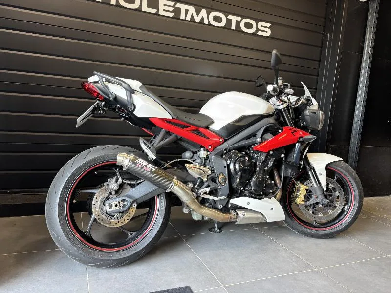 STREET TRIPLE 675 R