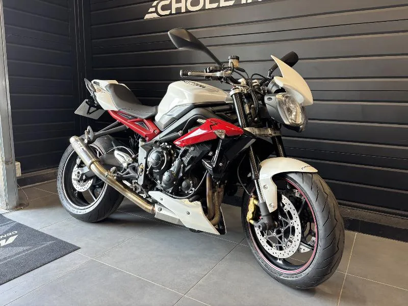 STREET TRIPLE 675 R