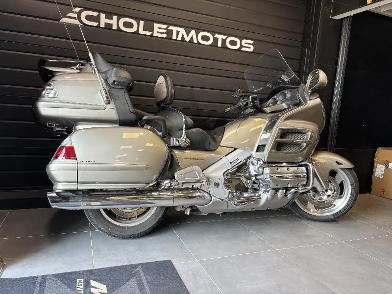 GL 1800 GOLDWING