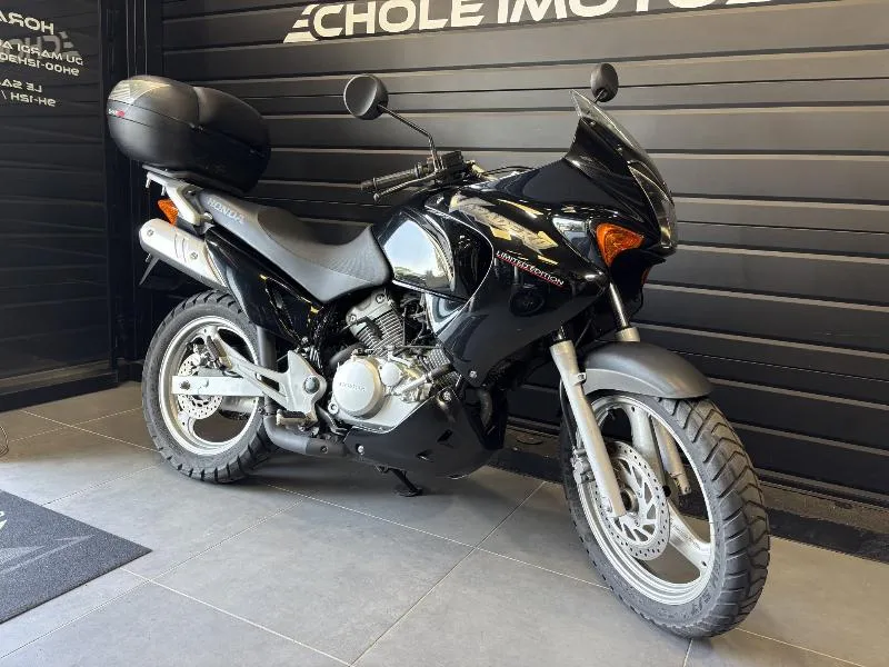 VARADERO 125