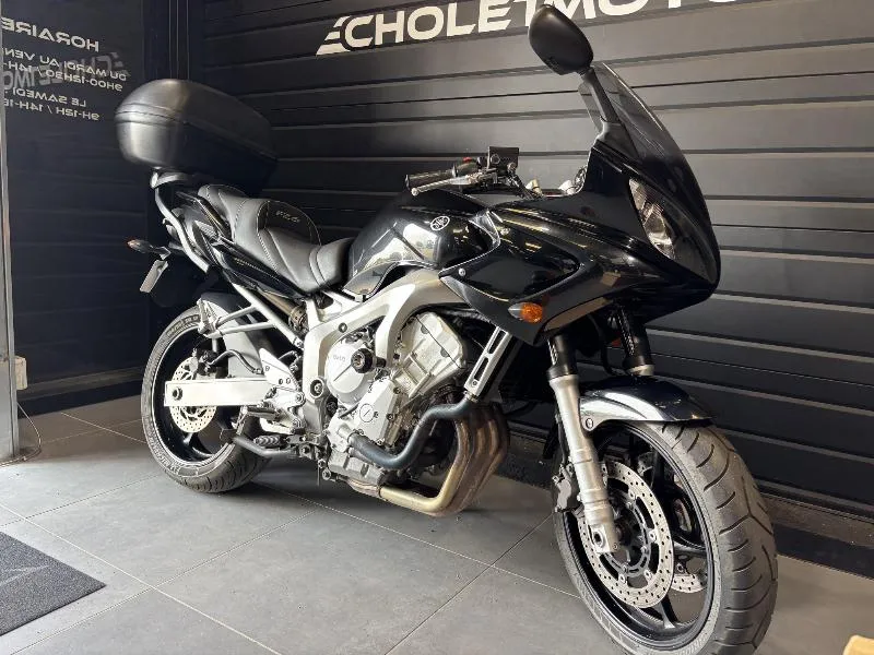 FZ6 