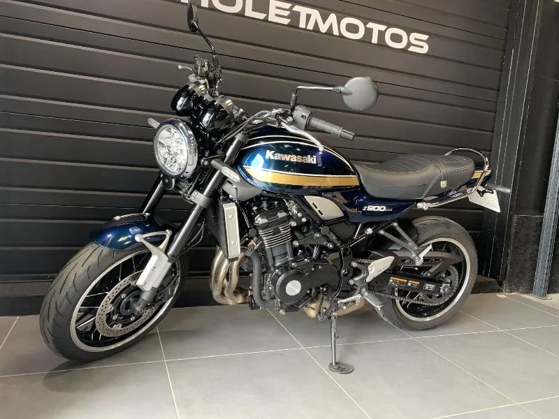 Z 900