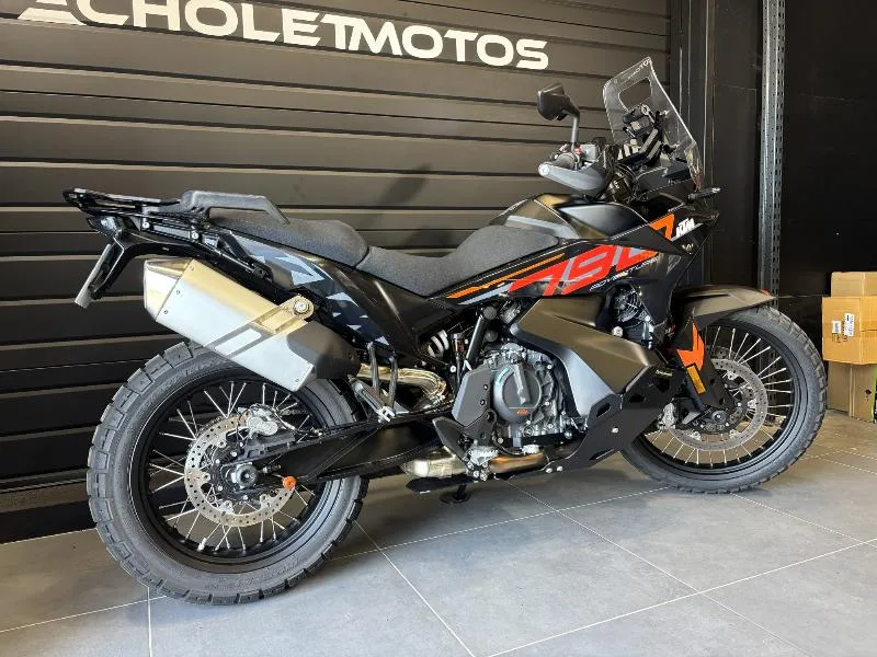 790 ADVENTURE