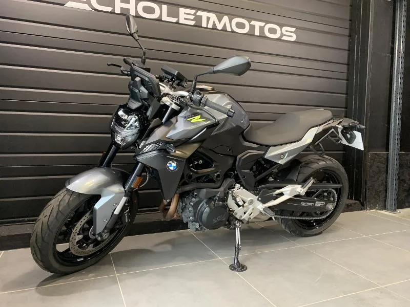 F 900 R