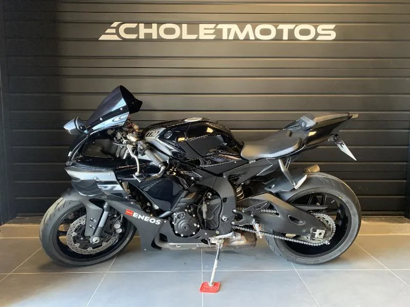 YZF 1000 R1