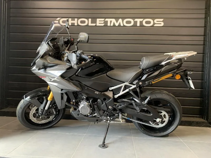 GSXS 1000 GX
