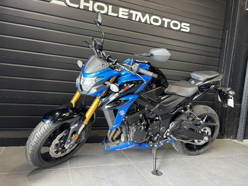 GSXS 750