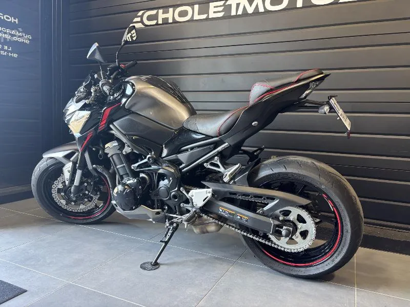 Z 900