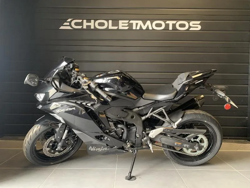 ZX4R